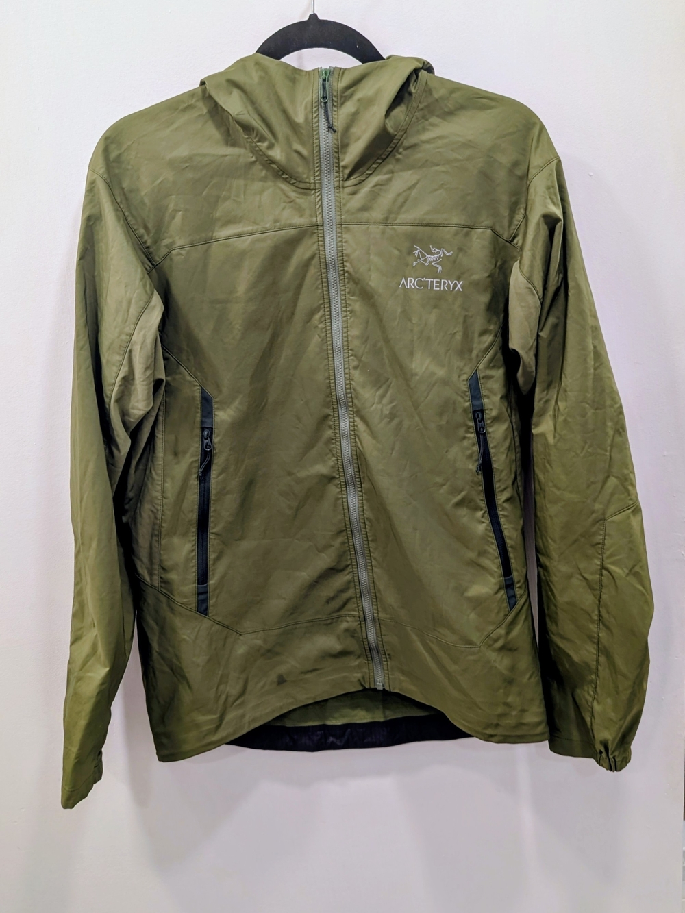 Arc'teryx Men's Olive Green Lightweight Hooded Jacket
